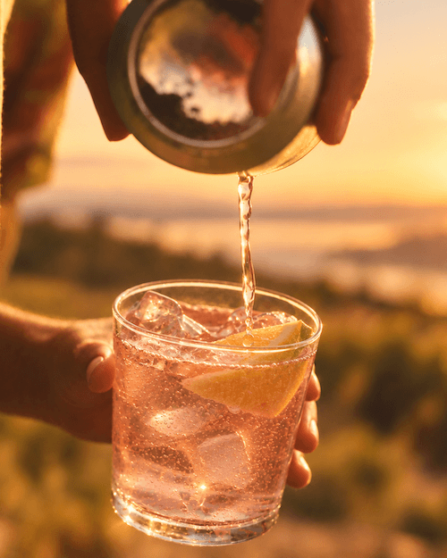 Eau pétillante alcoolisée